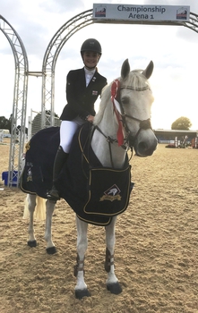 Eloise Squibb and Rudgeway Maestro win the Blue Chip Pony Newcomers Masters